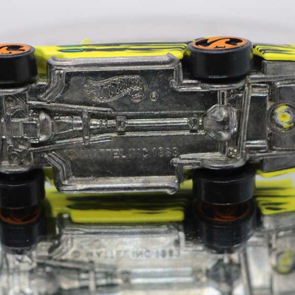 Hot Wheels 1983 Camaro diecast great condition - Picture 5 of 5